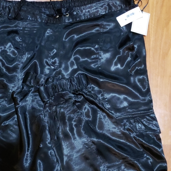 1.STATE Satin Cargo Jogger Black pants - Picture 5 of 7